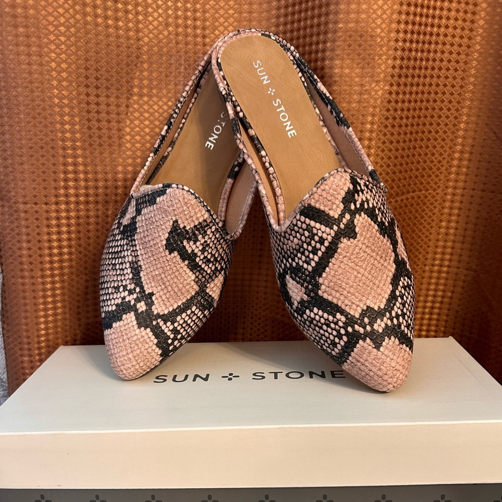 Ladies snake-skin flat sandals